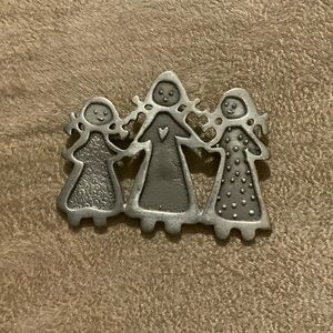 Silver Tone Women Jewelry Brooch Cynthia Webb